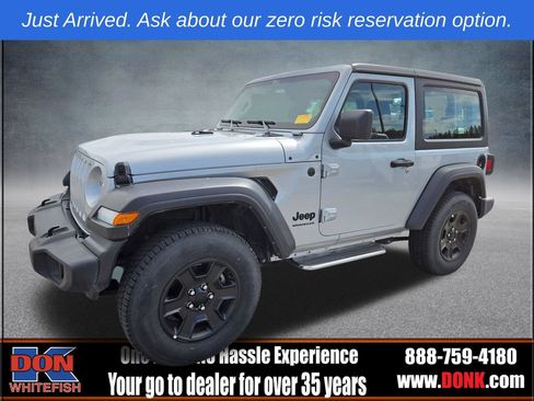 Used 2022 Jeep Wrangler Sport AWD/4WD image 3