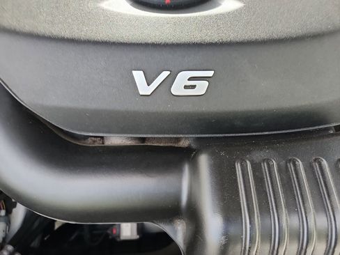 Used 2014 Jeep Grand Cherokee Limited image 21