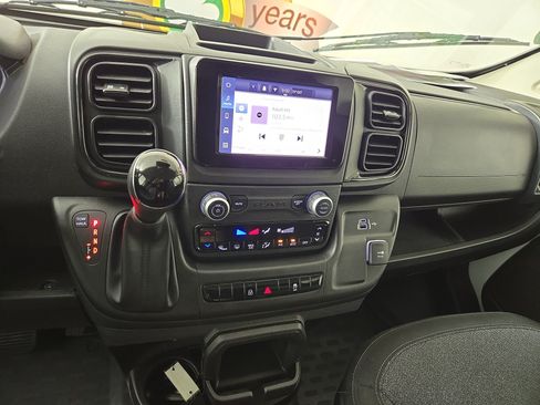Used 2025 RAM ProMaster 2500 w/ U-Haul Equipment Group FWD image 23