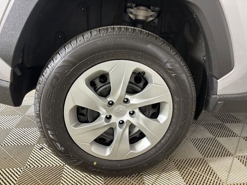 Used 2023 Toyota RAV4 LE FWD image 29