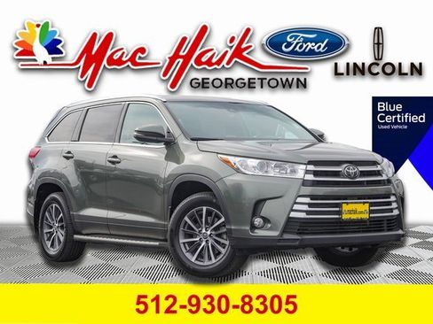 Used 2019 Toyota Highlander XLE image 1
