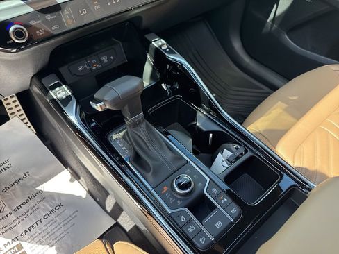 New 2026 Kia Sorento SX Prestige w/ Olive Brown Leather Package image 23