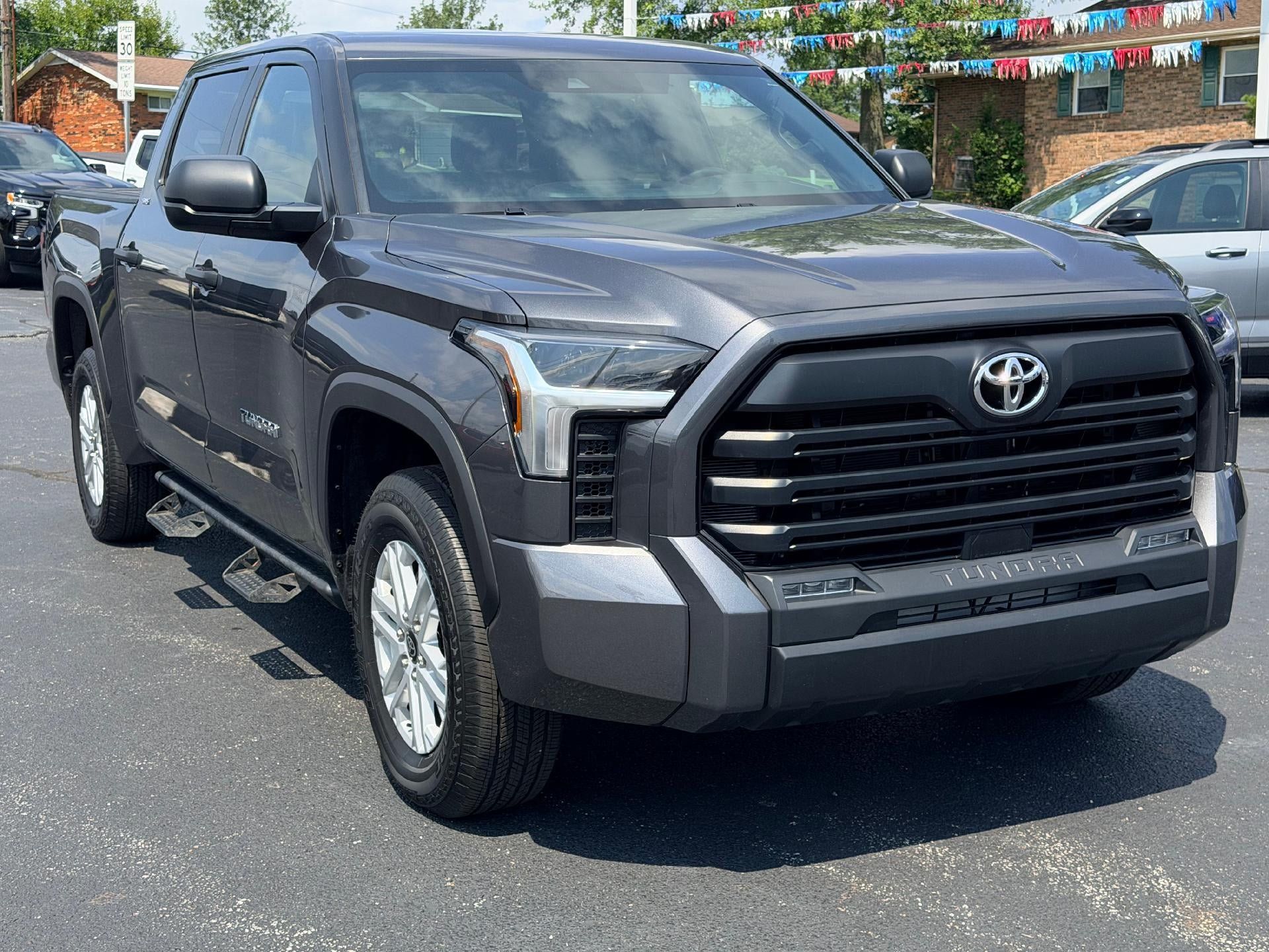 Used 2025 Toyota Tundra SR5 AWD/4WD image 3