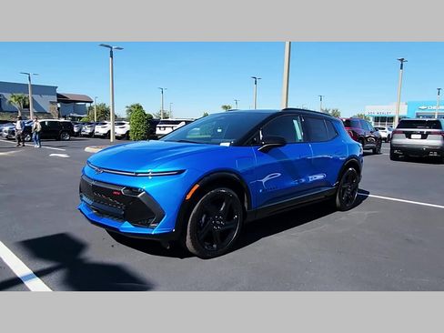 New 2026 Chevrolet Equinox EV RS image 16