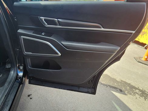 Used 2023 Kia Telluride S FWD image 21