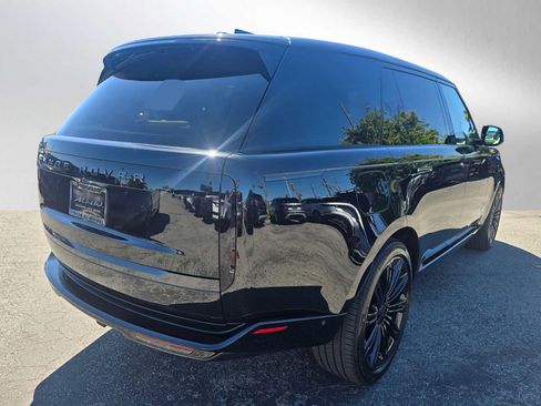 New 2026 Land Rover Range Rover Long Wheelbase SE AWD/4WD image 5