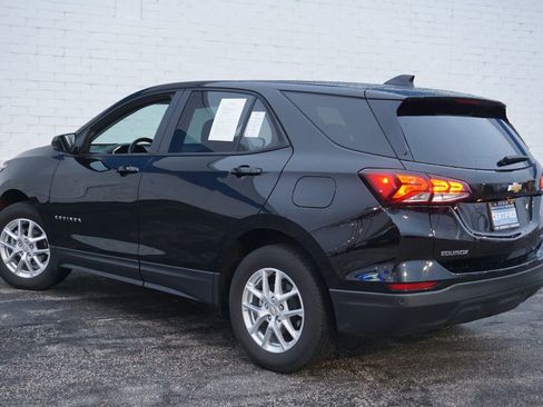 Used 2024 Chevrolet Equinox LS w/ LS Convenience Package AWD/4WD image 8