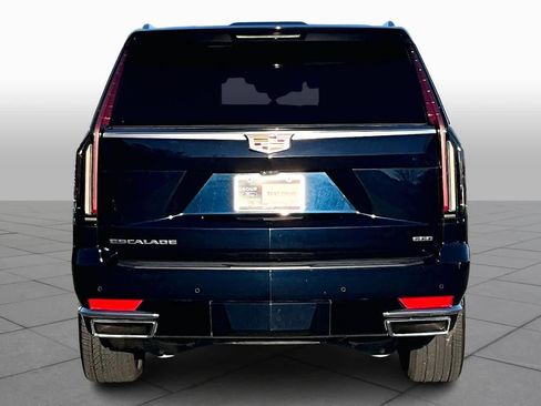 Used 2023 Cadillac Escalade ESV Premium Luxury image 5