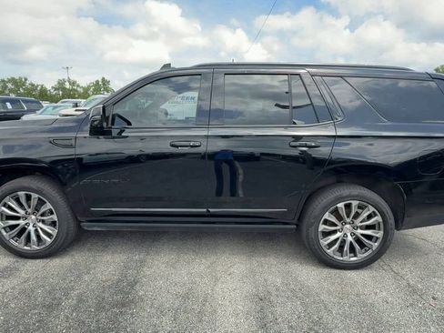 Used 2021 GMC Yukon Denali w/ Denali Premium Package AWD/4WD image 5