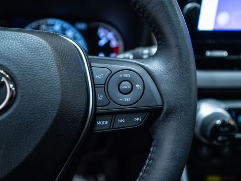 Certified 2023 Toyota RAV4 XLE Premium image 20