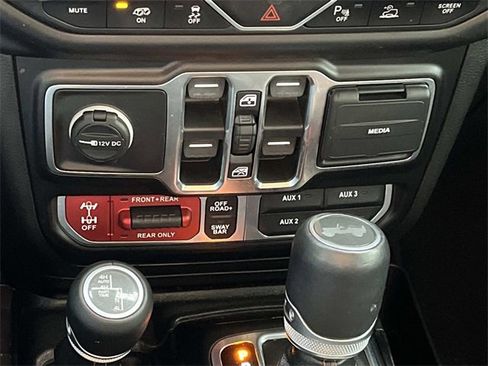 Used 2021 Jeep Wrangler Unlimited Rubicon image 40