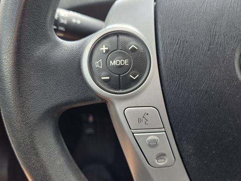 Used 2012 Toyota Prius Three FWD image 22