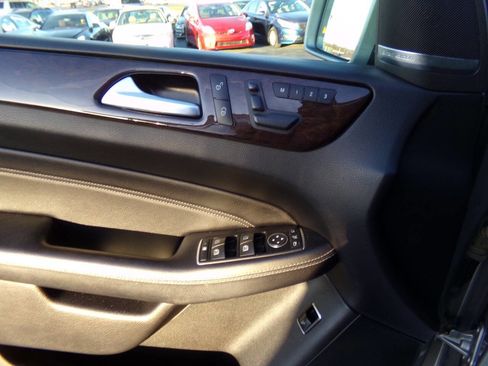 Used 2014 Mercedes-Benz ML 350 4MATIC image 46