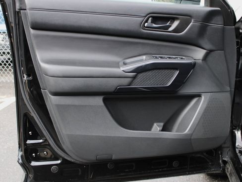 Certified 2024 Nissan Pathfinder S image 14