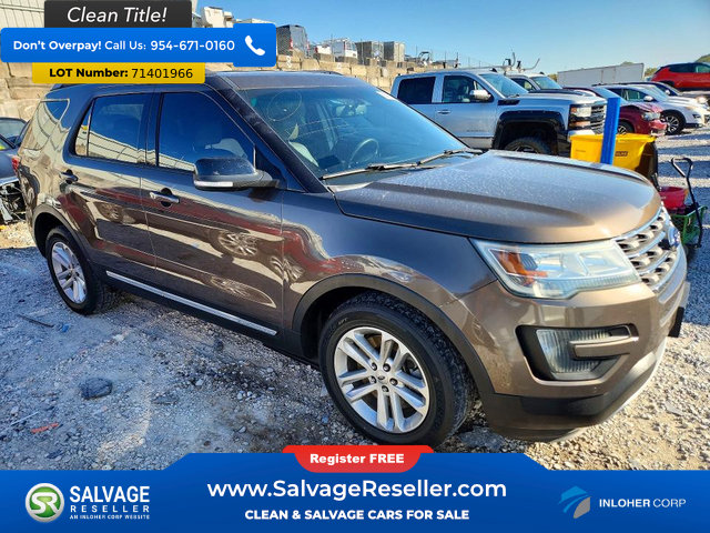Used 2016 Ford Explorer XLT w/ Equipment Group 202A FWD image 5