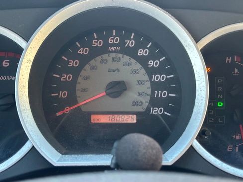 Used 2006 Toyota Tacoma PreRunner image 19