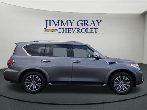 Used 2020 Nissan Armada SL image 2