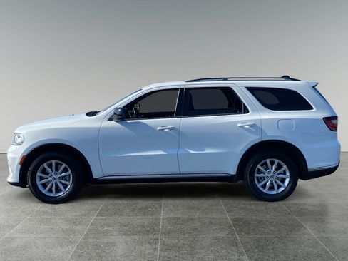 Used 2023 Dodge Durango SXT RWD image 2