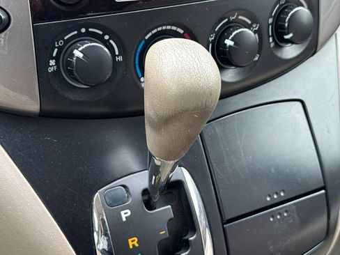 Used 2008 Toyota Sienna LE FWD image 16