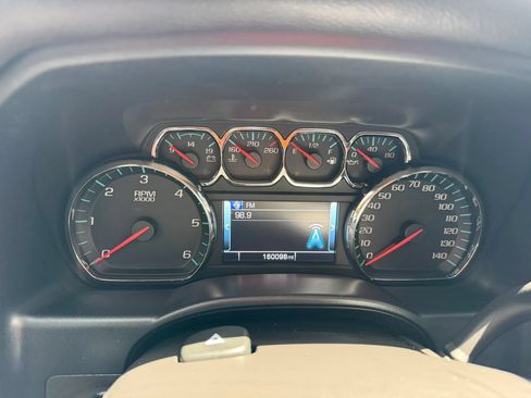 Used 2017 GMC Sierra 1500 SLE w/ SLE Value Package AWD/4WD image 9