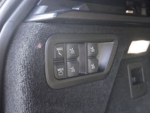 Used 2025 BMW X7 xDrive40i w/ Premium Package AWD/4WD image 56
