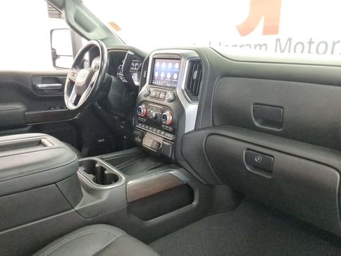 Used 2022 GMC Sierra 2500 SLT w/ SLT Premium Package image 23