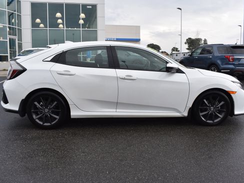 Certified 2021 Honda Civic EX image 10