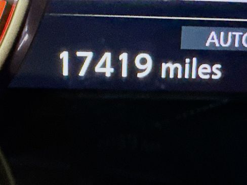 Used 2023 Nissan Rogue SV image 19