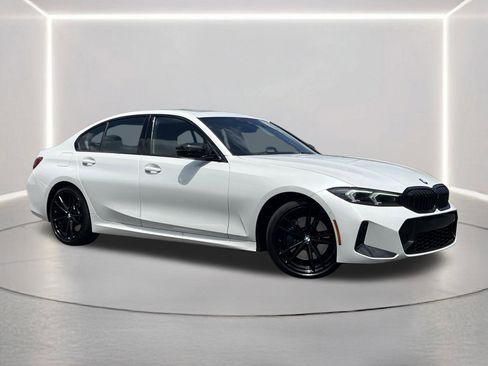 Used 2023 BMW 330i Sedan w/ M Sport Package RWD image 2