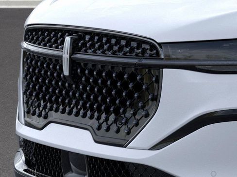 New 2026 Lincoln Nautilus Reserve w/ Jet Appearance Package image 18