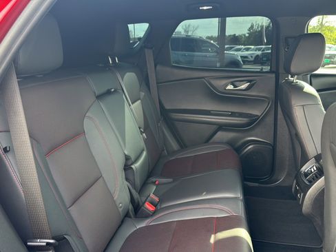Used 2022 Chevrolet Blazer RS w/ Enhanced Convenience Package image 12