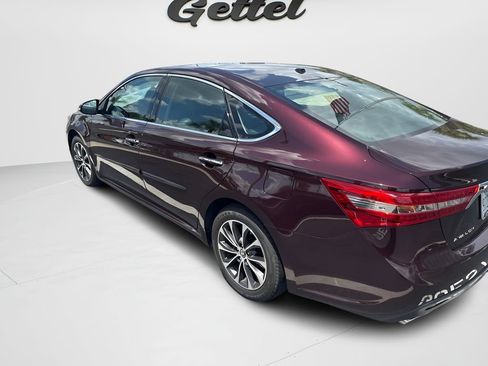 Used 2018 Toyota Avalon XLE Premium w/ Carpet Mat Package FWD image 10