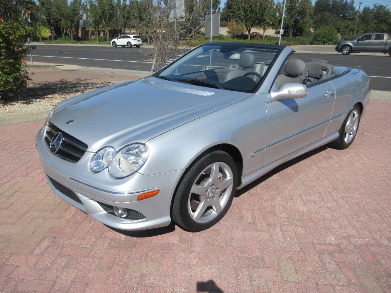 Used 2006 Mercedes-Benz CLK 500 Cabriolet image 38