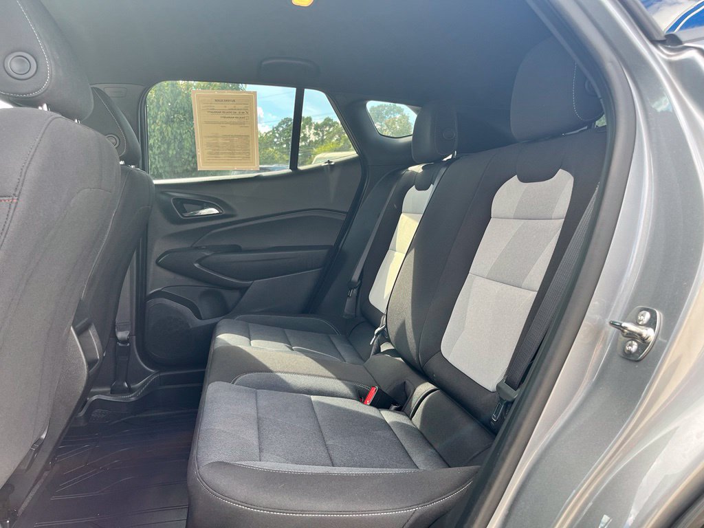 Used 2026 Chevrolet Trax RS FWD image 20