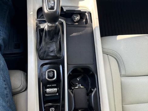 Used 2021 Volvo XC60 T5 Inscription w/ Advanced Package image 24