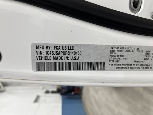 Used 2024 Jeep Wagoneer L 4WD w/ Premium Group I image 43