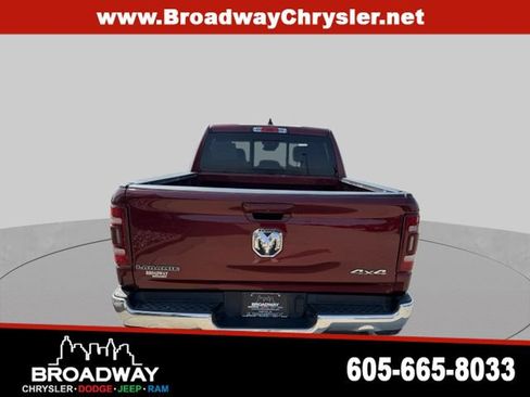 Used 2024 RAM 1500 Laramie AWD/4WD image 7