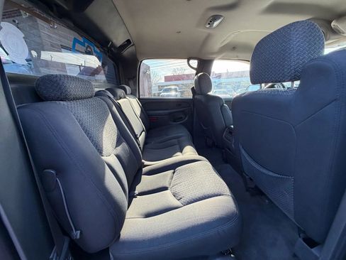 Used 2004 Chevrolet Avalanche Z71 w/ Preferred Equipment Group image 17