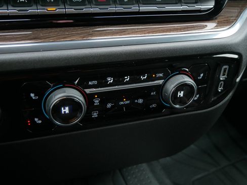 Used 2023 Chevrolet Silverado 1500 LT image 31