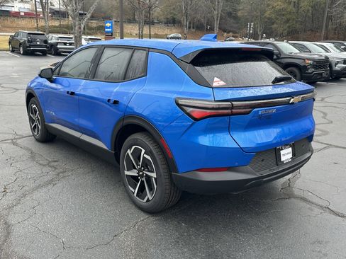 New 2026 Chevrolet Equinox EV LT image 7