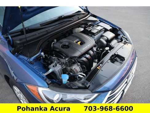 Used 2017 Hyundai Elantra SE image 28