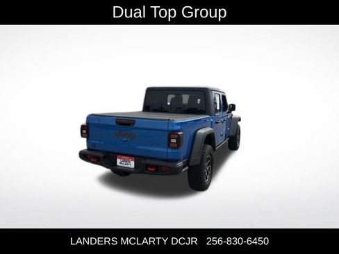 Used 2025 Jeep Gladiator Rubicon w/ Dual Top Group AWD/4WD image 9