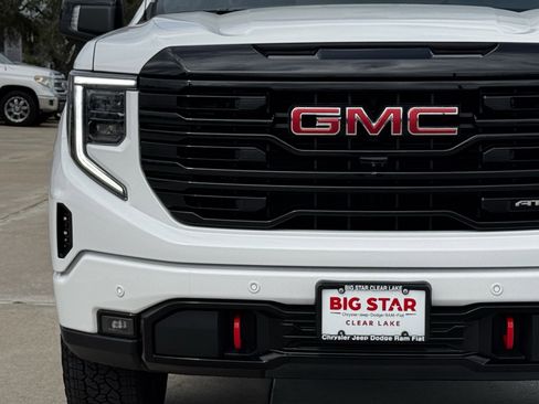 Used 2025 GMC Sierra 1500 AT4 w/ AT4 Preferred Package image 6