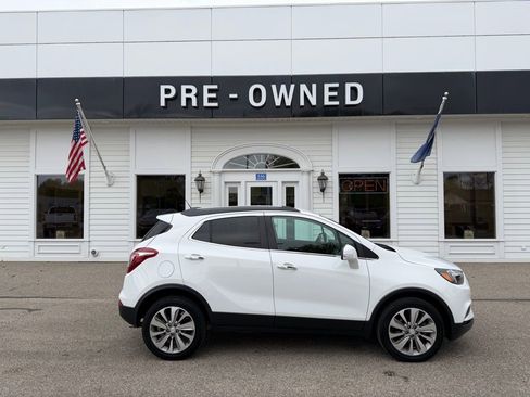 Used 2019 Buick Encore Preferred AWD/4WD image 4