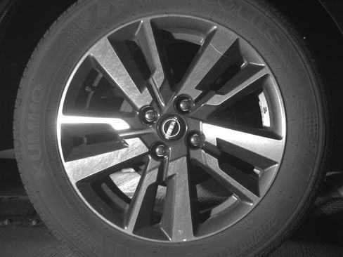 Used 2025 Nissan Versa SV image 15