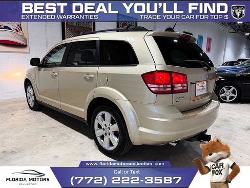 Used 2010 Dodge Journey SXT w/ Navigation & Sound Group I AWD/4WD image 7