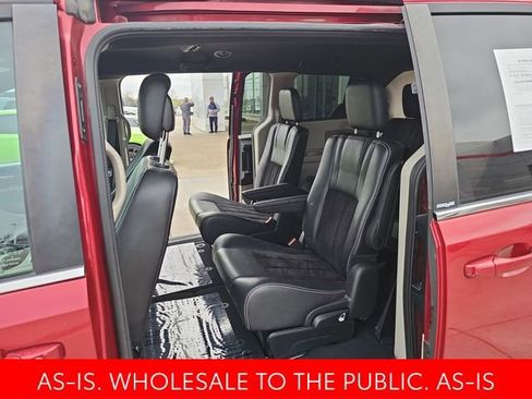 Used 2014 Dodge Grand Caravan SXT FWD image 21