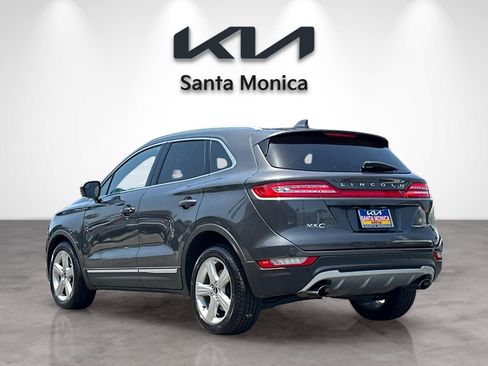 Used 2017 Lincoln MKC Premiere FWD image 4