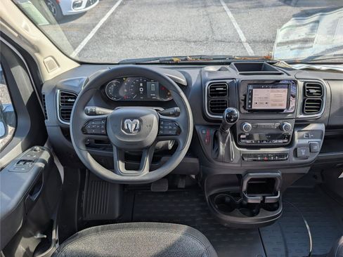 New 2026 RAM ProMaster 2500 w/ Quick Order Package 22G SLT image 12