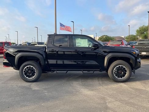 New 2026 Toyota Tacoma TRD Off-Road AWD/4WD image 4
